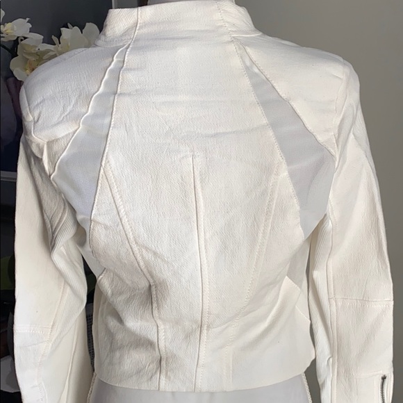 BLANKNYC Mesh Detail Crepe Jacket Windy City Small - Picture 12 of 12